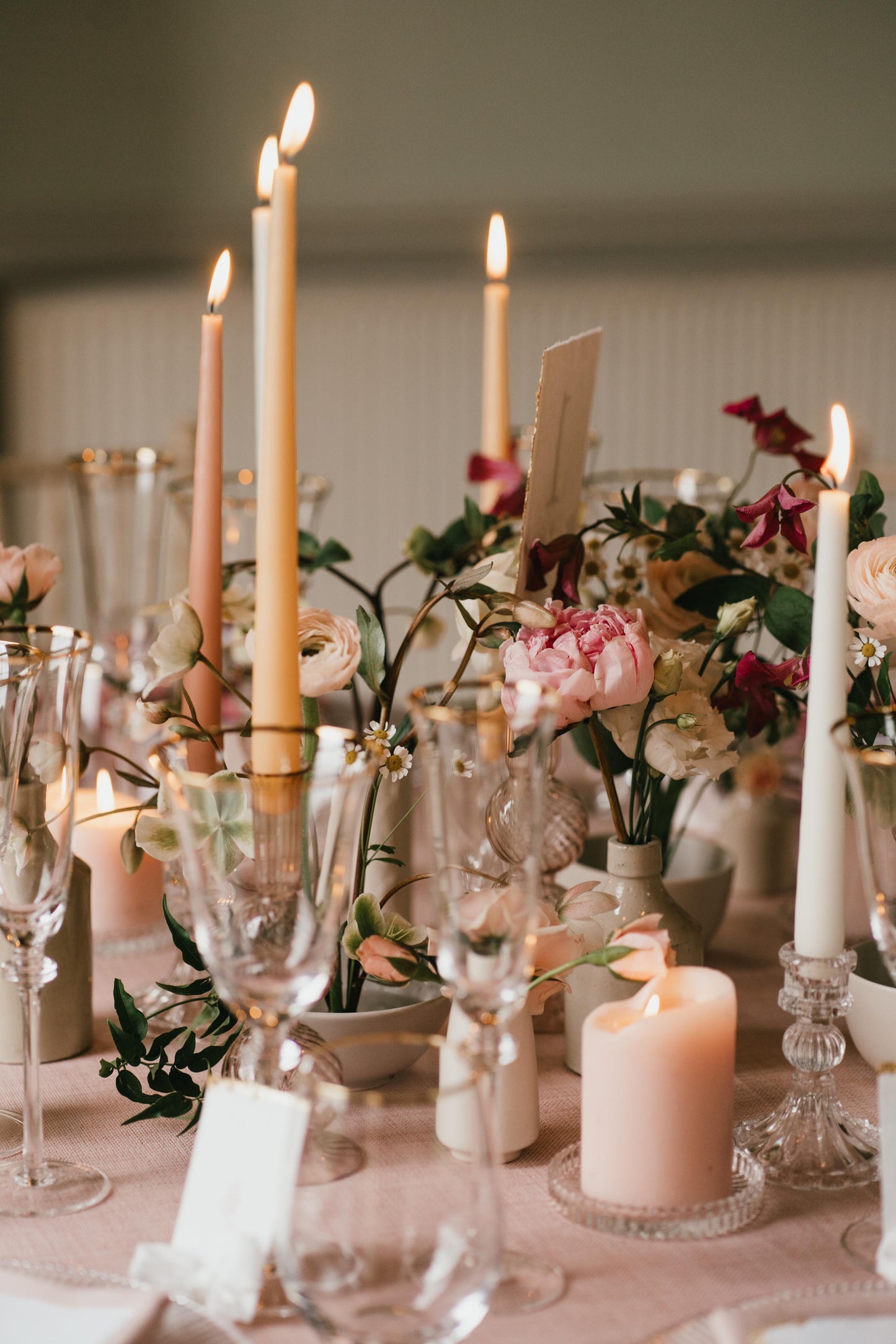 Timeless place cards with added romance