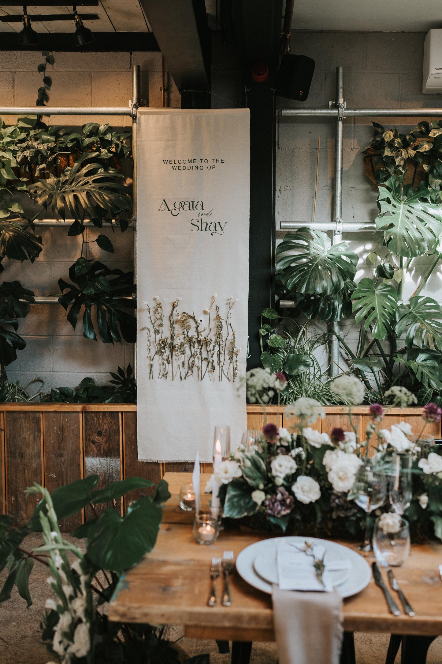 Fabric Welcome sign with Dried flowers